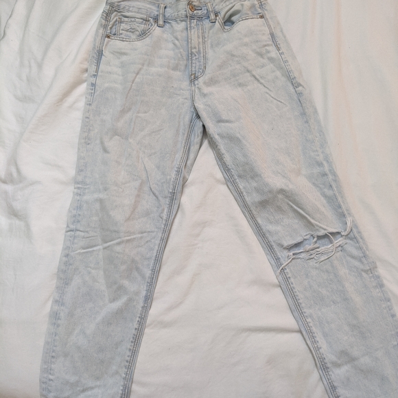 American Eagle Outfitters Denim - American Eagle Mom Jeans